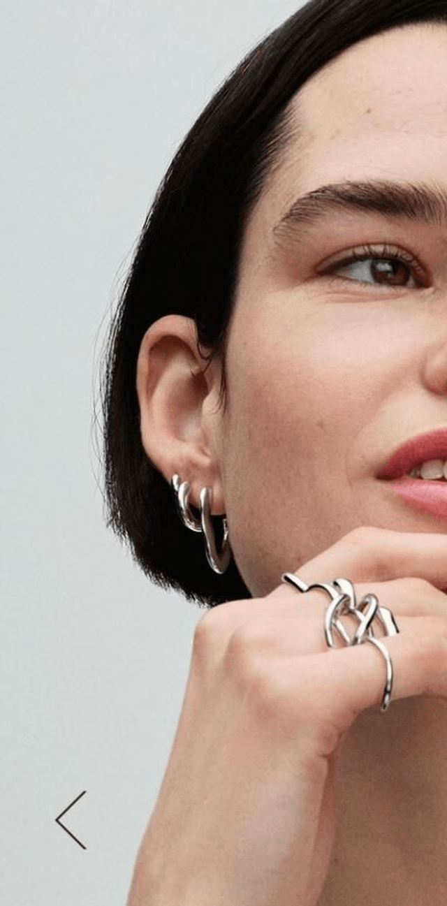 Petites Boucles d'Oreilles Créoles Huggie Rondes (11mm)
Argent 925/1000e
