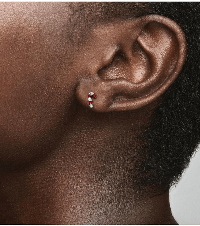 Boucles d'oreilles à tige en forme de canne à sucre rouge scintillante