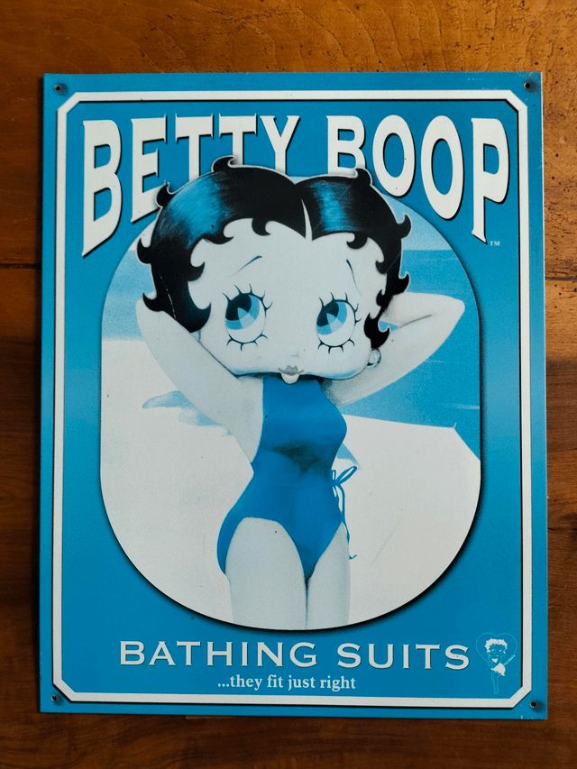Plaque metal aspect vintage / Betty Boop bathing suits / occasion T.B.E